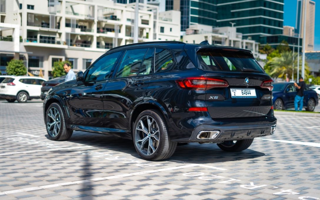  rental in DubaiBMW X5