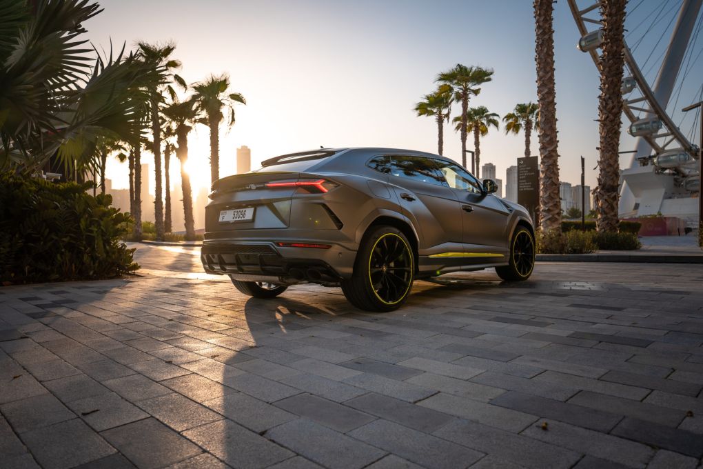  rental in DubaiLamborghini Urus Capsule