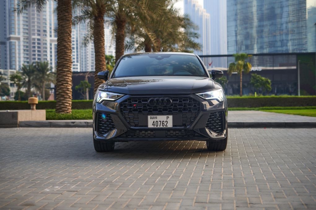 rental in DubaiAudi RS Q3