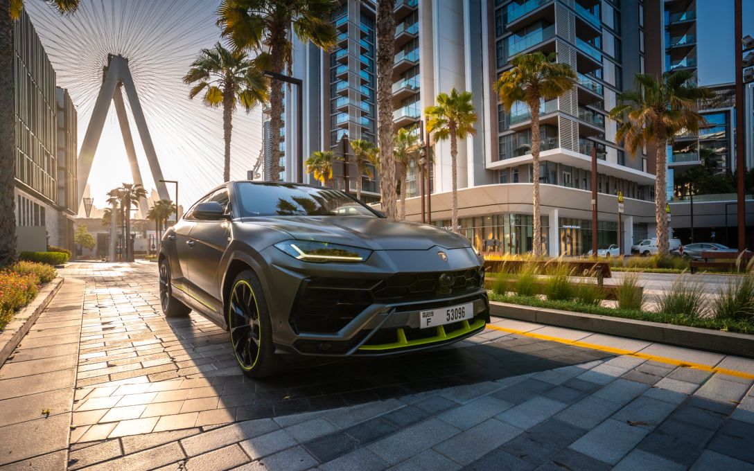  rental in DubaiLamborghini Urus Capsule