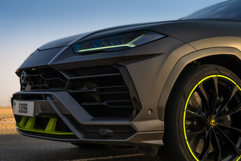 rental in DubaiLamborghini Urus Capsule