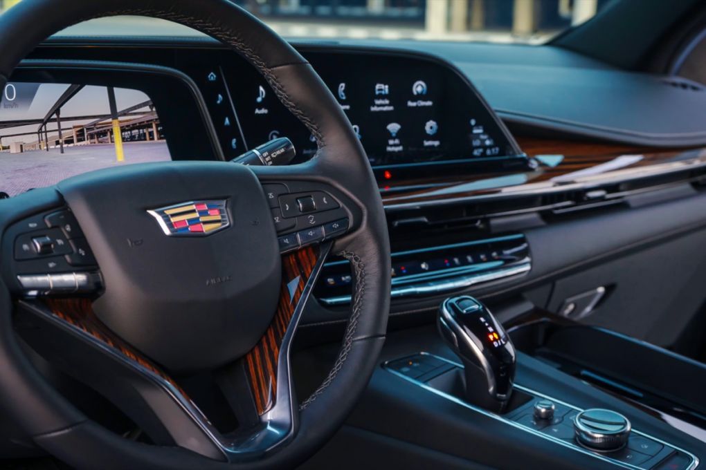  rental in DubaiCadillac Escalade