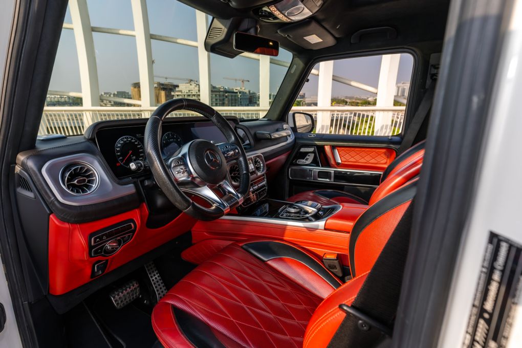  rental in DubaiMercedes-Benz AMG G63 White