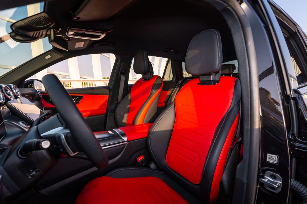  rental in DubaiMercedes-Benz GLC 300